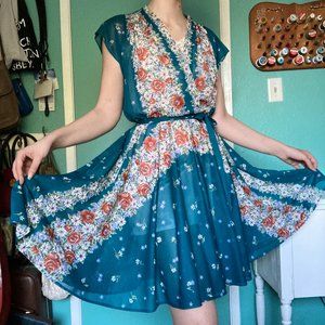 Vintage 80s does 50s Full Skirted House Dress